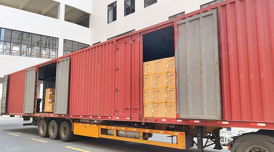 使命必達！高效完成國內(nèi)知名品牌客戶迷你洗衣機裝柜發(fā)貨